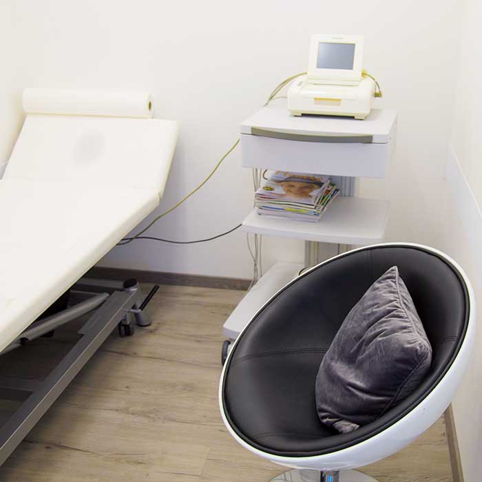 Behandlungszimmer in der Frauenarzt MUDr. Perperis